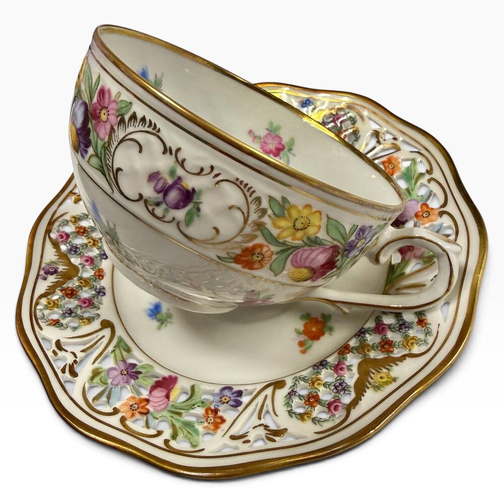 Schumann Bavaria Chateau Dresden Flowers Teacup & Pierced Saucer Germany